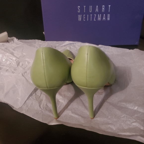 Stuart Weitzman - Picture 3 of 6